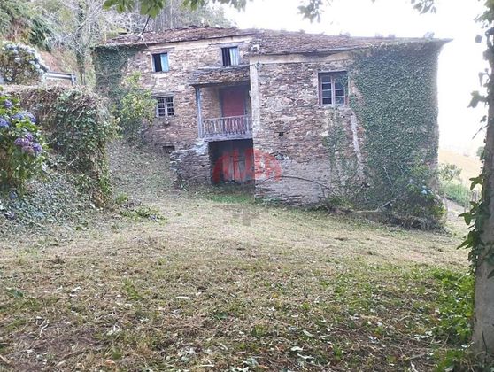 Foto 1 de Venta de casa en San Tirso de Abres con jardín y calefacción