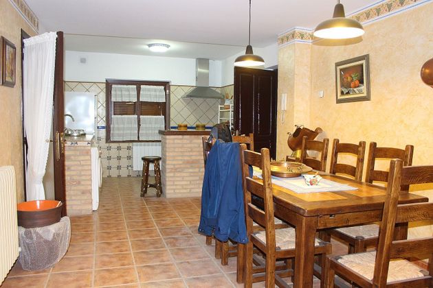 Foto 1 de Dúplex en venda a calle Sevilla de 5 habitacions amb terrassa i garatge