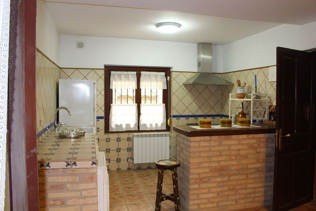Foto 2 de Dúplex en venda a calle Sevilla de 5 habitacions amb terrassa i garatge