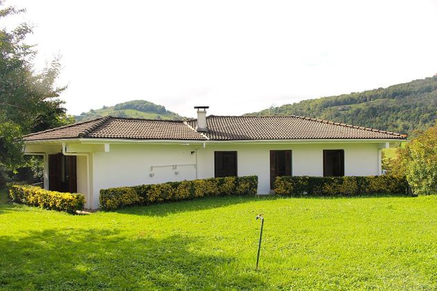 Foto 1 de Chalet en venta en Urnieta de 5 habitaciones con terraza y piscina