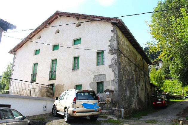 Foto 2 de Casa en venda a calle Erdigunea Gunea de 5 habitacions amb terrassa i jardí