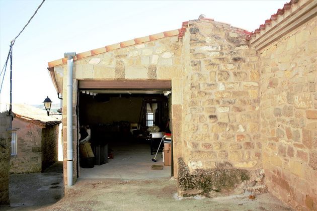 Foto 2 de Casa rural en venda a calle Bodegas de 1 habitació amb garatge i aire acondicionat