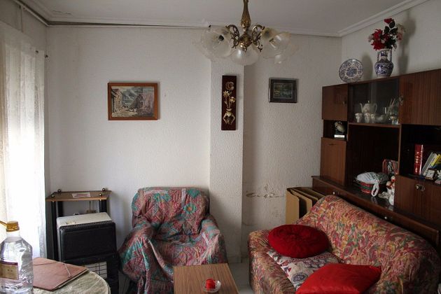 Foto 2 de Xalet en venda a calle Colombia de 4 habitacions amb terrassa i garatge