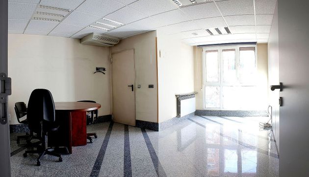 Foto 2 de Oficina en venda a Centro - Palencia amb aire acondicionat i calefacció