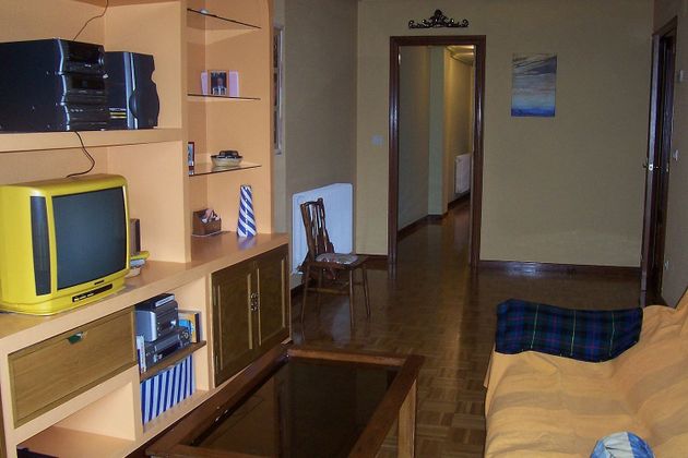Foto 2 de Piso en venta en Allende el Río de 3 habitaciones con garaje y calefacción