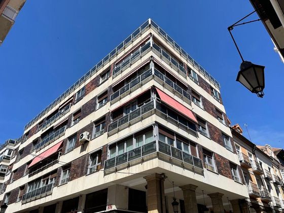 Foto 1 de Pis en venda a Centro - Palencia de 4 habitacions amb balcó i calefacció