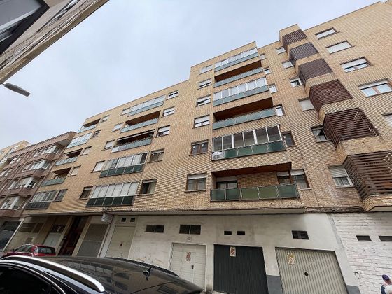 Foto 1 de Venta de piso en Campo de la Juventud de 3 habitaciones con terraza y garaje