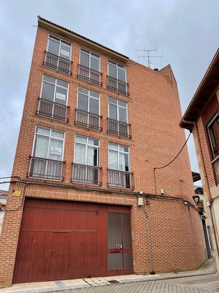 Foto 2 de Casa en venda a Villamuriel de Cerrato de 5 habitacions amb terrassa i garatge