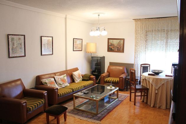 Foto 1 de Pis en venda a Villamuriel de Cerrato de 3 habitacions amb garatge i calefacció