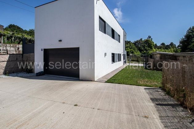 Foto 2 de Xalet en venda a Barro de 3 habitacions amb terrassa i garatge