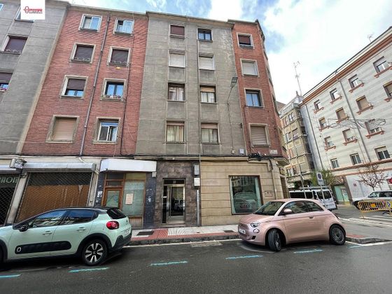 Foto 1 de Pis en venda a Miranda de Ebro de 3 habitacions amb calefacció