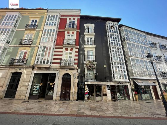 Foto 1 de Pis en lloguer a Centro - Burgos de 1 habitació amb mobles i balcó