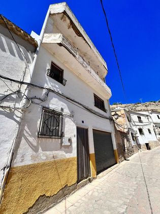 Foto 1 de Casa en venda a Alcalá del Júcar de 3 habitacions amb terrassa i garatge