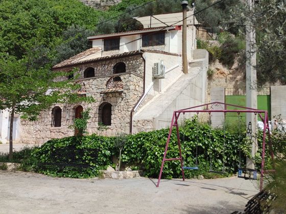 Foto 2 de Casa en venda a Alcalá del Júcar de 3 habitacions amb terrassa i balcó
