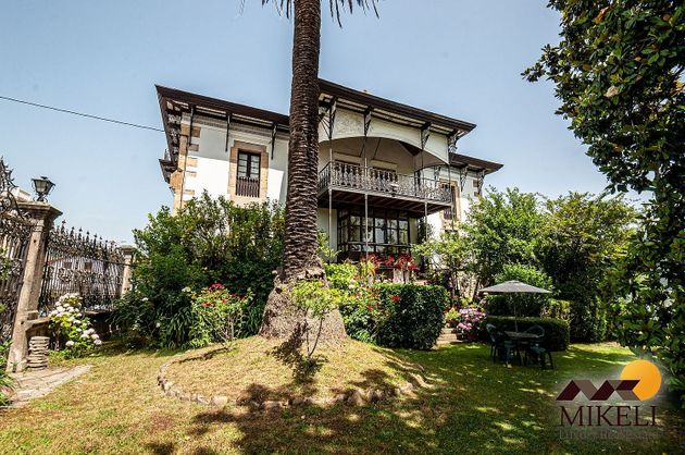 Foto 2 de Xalet en venda a barrio San Vicente de Toranzo de 20 habitacions amb terrassa i jardí