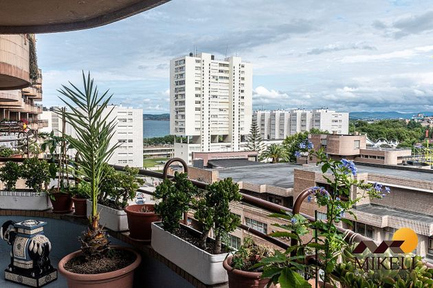 Foto 1 de Pis en venda a avenida De Pontejos de 4 habitacions amb terrassa i garatge