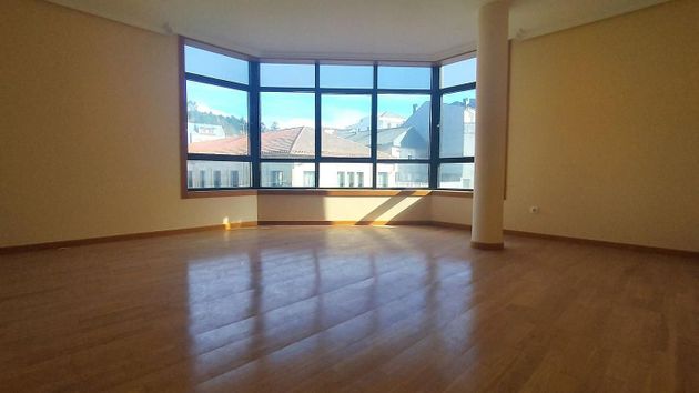 Foto 2 de Venta de piso en Cañiza (A) de 3 habitaciones con garaje y balcón