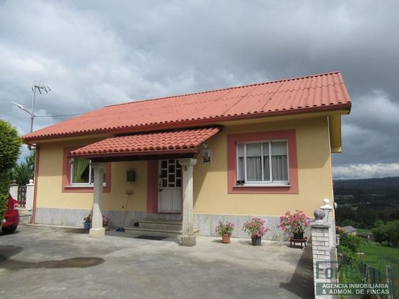 Foto 1 de Casa en venda a Irixoa de 3 habitacions amb terrassa i garatge