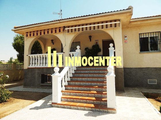 Foto 2 de Xalet en venda a Fuensalida de 3 habitacions amb terrassa i piscina
