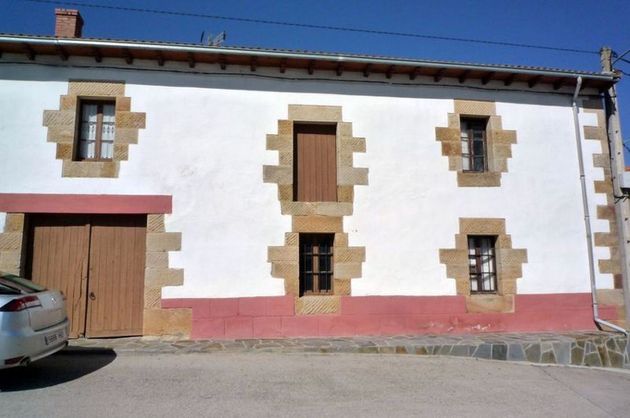 Foto 2 de Casa en venda a calle El Sol de 5 habitacions amb garatge