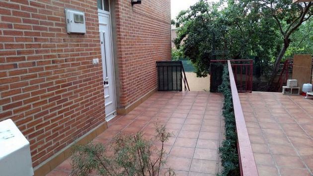 Foto 2 de Casa adossada en venda a avenida De Palencia de 2 habitacions amb terrassa i garatge