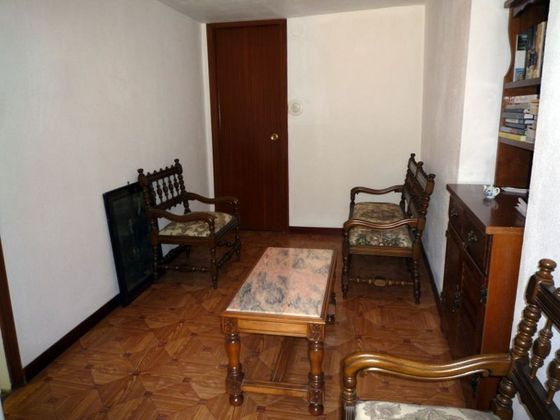 Foto 2 de Venta de casa adosada en calle Real de 4 habitaciones y 300 m²