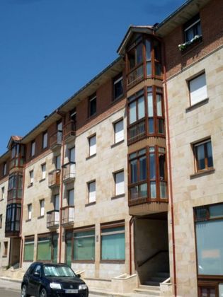 Foto 1 de Venta de piso en calle El Jaspe de 3 habitaciones con terraza y garaje