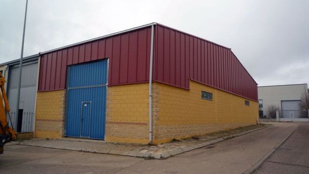 Foto 2 de Nau en venda a polígono Industrial Rubagón Saui II de 240 m²
