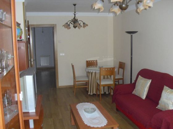 Foto 1 de Piso en venta en Tordesillas de 2 habitaciones con garaje y muebles