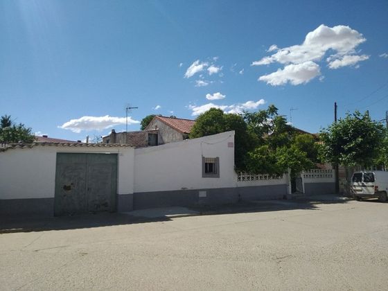 Foto 2 de Venta de chalet en calle Prado de 4 habitaciones con terraza y garaje