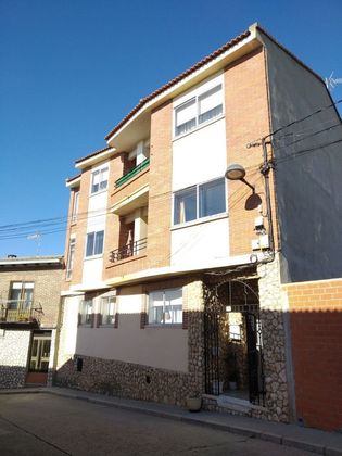 Foto 2 de Pis en venda a calle Oviedo de 4 habitacions amb terrassa i garatge