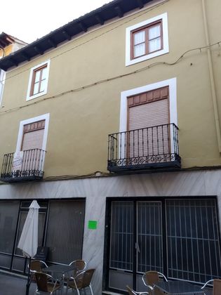 Foto 2 de Chalet en venta en calle Santa Maria de 4 habitaciones con balcón y calefacción