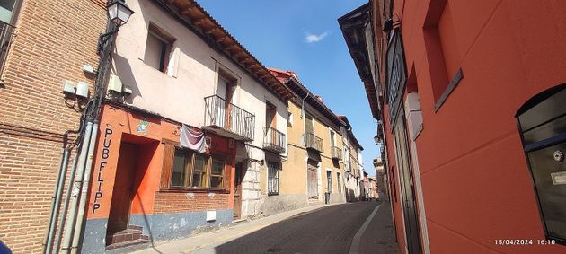 Foto 2 de Venta de chalet en calle San Antón de 4 habitaciones con balcón