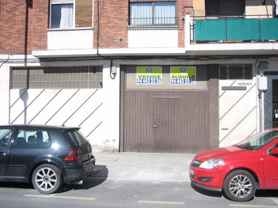 Foto 2 de Local en lloguer a calle Antonio Trueba de 190 m²