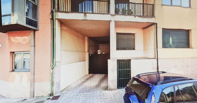 Foto 1 de Venta de garaje en Riazor - Los Rosales de 16 m²