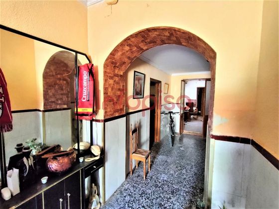 Foto 2 de Casa en venda a Valdepeñas de 3 habitacions amb terrassa i mobles