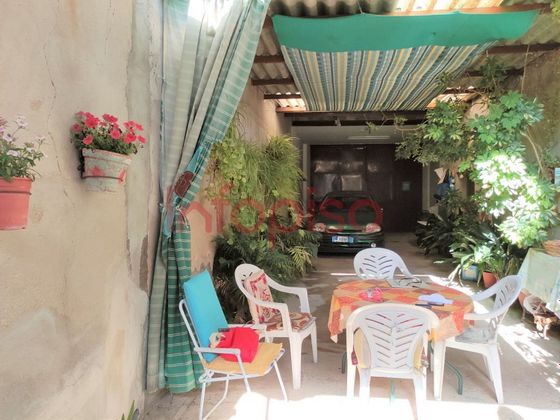 Foto 1 de Casa en venda a Valdepeñas de 2 habitacions amb terrassa i garatge