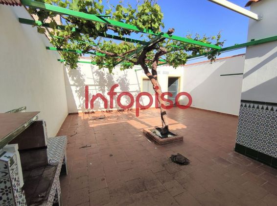 Foto 1 de Casa en venda a Torrenueva (Ciudad Real) de 4 habitacions amb terrassa i balcó