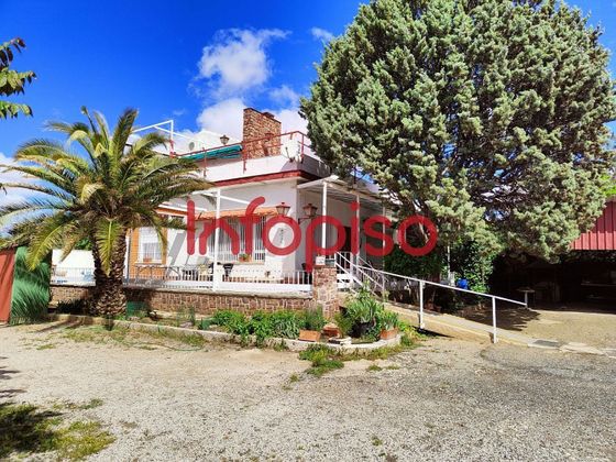 Foto 1 de Casa rural en venda a Valdepeñas de 12 habitacions amb terrassa