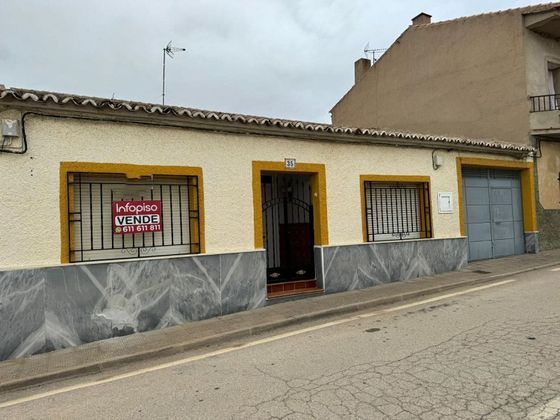Foto 1 de Casa en venda a calle Bueno de 3 habitacions amb terrassa i garatge