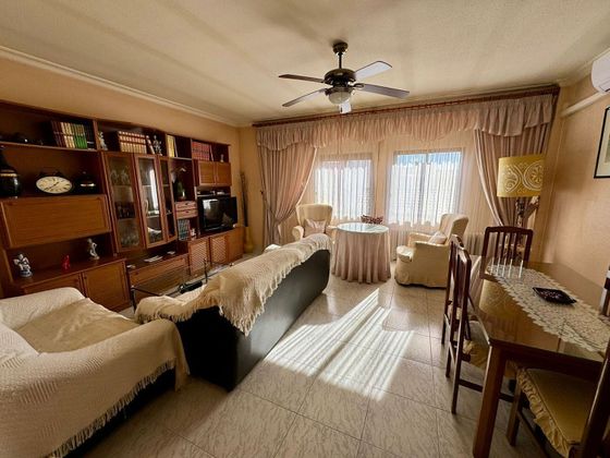 Foto 1 de Casa adossada en venda a Valdepeñas de 5 habitacions amb terrassa i garatge