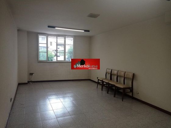 Foto 1 de Oficina en alquiler en San Roque - As Fontiñas de 97 m²