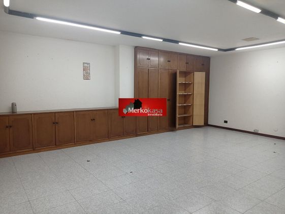Foto 2 de Oficina en alquiler en San Roque - As Fontiñas de 97 m²