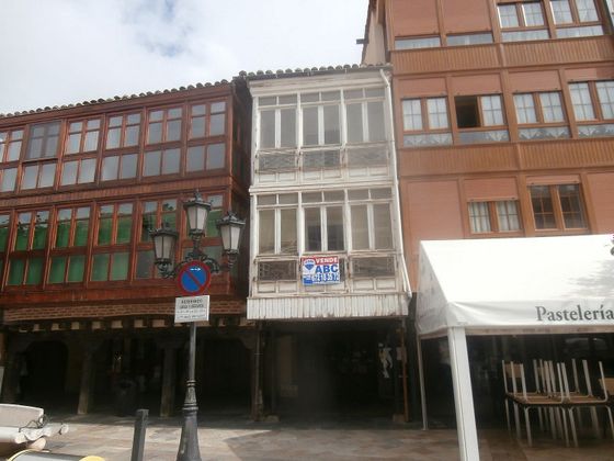 Foto 1 de Casa en venda a Aguilar de Campoo de 6 habitacions amb balcó