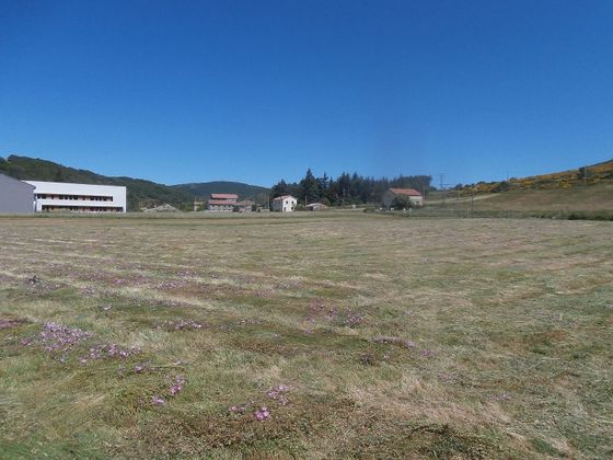 Foto 1 de Venta de terreno en Pernía (La) de 12628 m²
