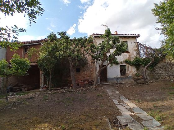 Foto 2 de Casa en venda a barrio Valoria de Aguilar de 3 habitacions amb garatge i jardí
