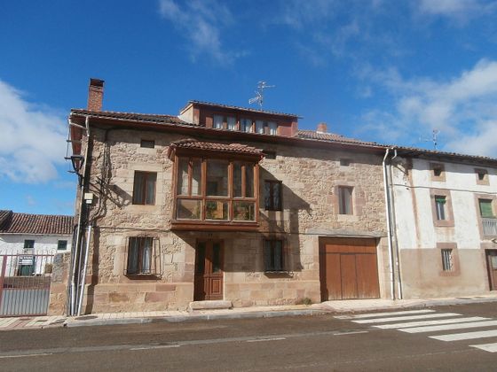 Foto 2 de Casa en venda a plaza De la Serrería de 4 habitacions amb terrassa i garatge