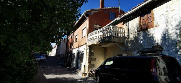 Foto 1 de Casa adosada en venta en calle Palencia de 6 habitaciones con balcón y calefacción