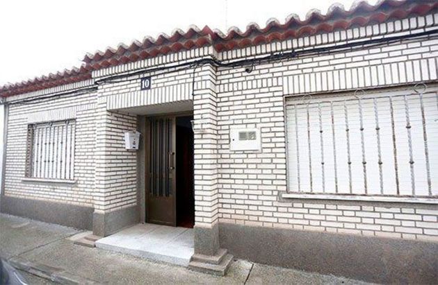 Foto 2 de Casa en venda a Santiago de la Puebla de 3 habitacions i 130 m²