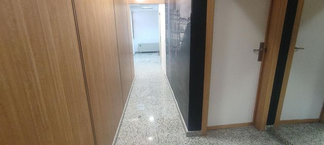 Foto 2 de Oficina en venda a Centro - Salamanca amb calefacció i ascensor